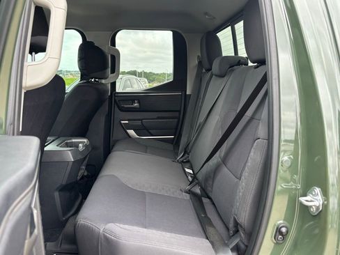 Used 2022 Toyota Tundra SR5 w/ SR5 Convenience Package image 8