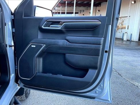 Used 2024 Chevrolet Silverado 1500 LT Trail Boss w/ Convenience Package II image 29