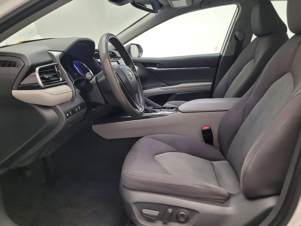 Used 2020 Toyota Camry LE w/ Convenience Package FWD image 17