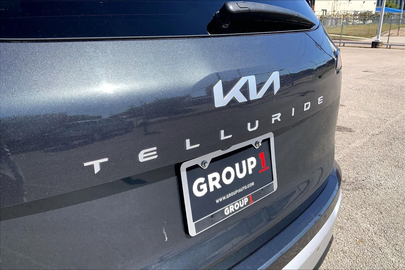 Used 2024 Kia Telluride EX w/ EX Captain's Chair Package FWD image 27