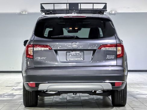 Certified 2019 Honda Pilot Touring image 9
