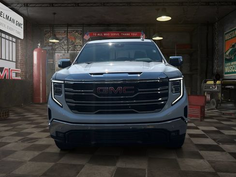 Certified 2025 GMC Sierra 1500 SLT w/ SLT Premium Plus Package AWD/4WD image 2