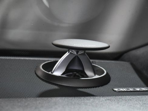 Used 2023 Audi S8 image 38