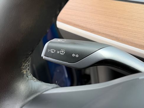 Used 2020 Tesla Model 3 Standard Range Plus RWD image 43