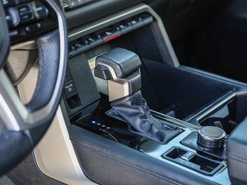 Used 2023 Toyota Tundra Limited AWD/4WD image 20