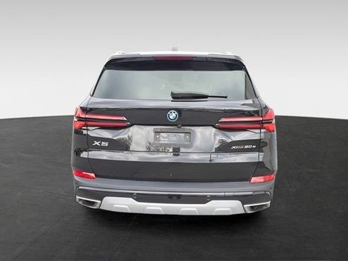 Used 2025 BMW X5 xDrive50e AWD/4WD image 8