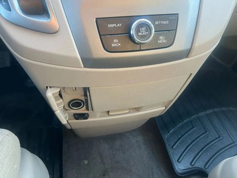 Used 2014 Honda Odyssey LX image 23