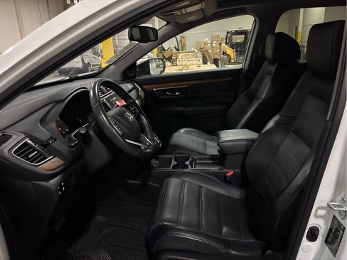 Used 2019 Honda CR-V Touring image 9
