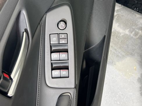 Used 2019 Toyota Avalon XLE w/ Moonroof Package image 17