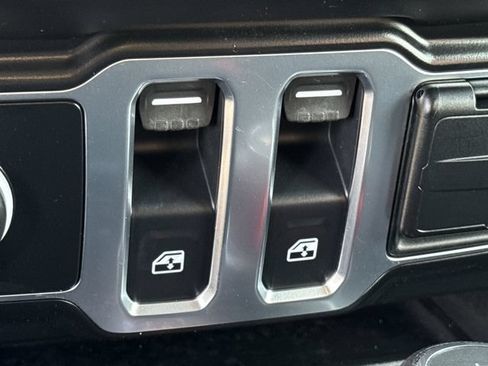 Used 2023 Jeep Wrangler Sport AWD/4WD image 23