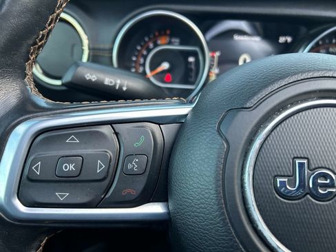 Used 2021 Jeep Wrangler Unlimited Sahara image 25