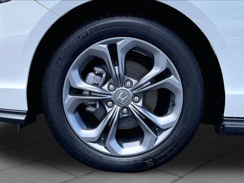 Used 2024 Honda Accord EX image 10