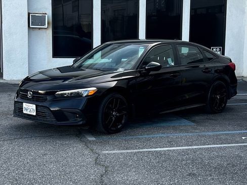 Used 2022 Honda Civic Sport image 3