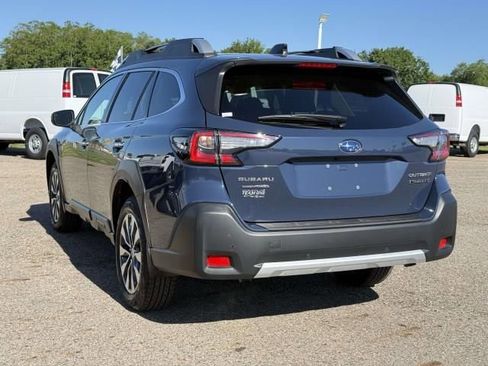 Used 2025 Subaru Outback Touring XT AWD/4WD image 6