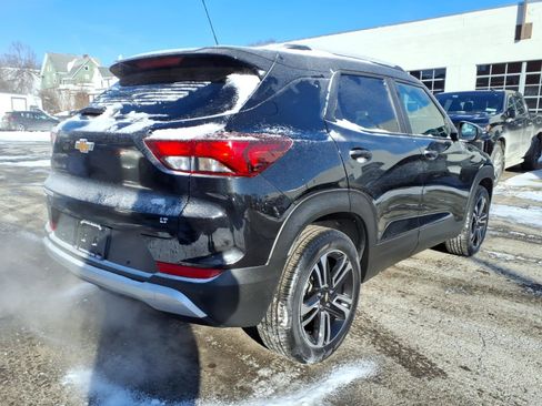 Used 2024 Chevrolet TrailBlazer LT w/ Convenience Package image 3