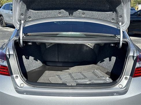 Used 2016 Honda Accord Sport image 17