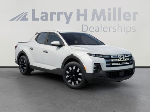 New 2026 Hyundai Santa Cruz SE FWD image 2