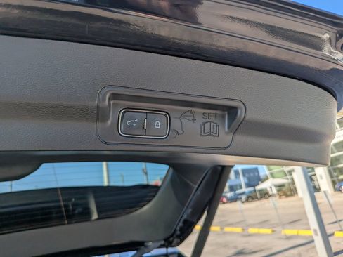 Used 2025 Ford Explorer ST RWD image 11