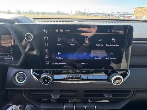 Used 2023 Chevrolet Colorado Trail Boss w/ Advanced Trailering Package image 15