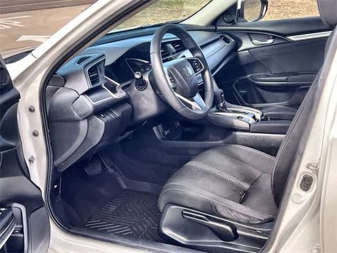 Used 2016 Honda Civic EX image 3