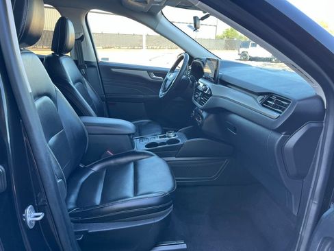 Used 2021 Ford Escape SEL w/ Technology Package image 17