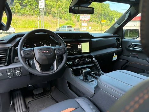 New 2026 GMC Sierra 1500 AT4 w/ AT4 Premium Package AWD/4WD image 15