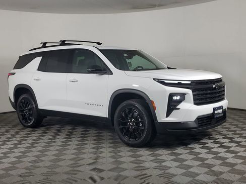 New 2026 Chevrolet Traverse LT w/ Midnight/Sport Edition image 2