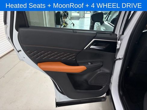 Used 2022 Mitsubishi Outlander SEL AWD/4WD image 15