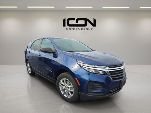Used 2022 Chevrolet Equinox LS w/ LS Convenience Package image 5