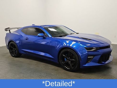 Used 2016 Chevrolet Camaro SS RWD image 2