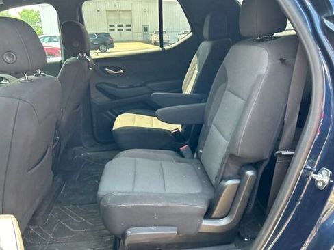 Used 2023 Chevrolet Traverse LT w/ LPO, Floor Liner Package AWD/4WD image 6