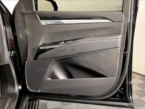 Used 2025 Cadillac Escalade Sport AWD/4WD image 23