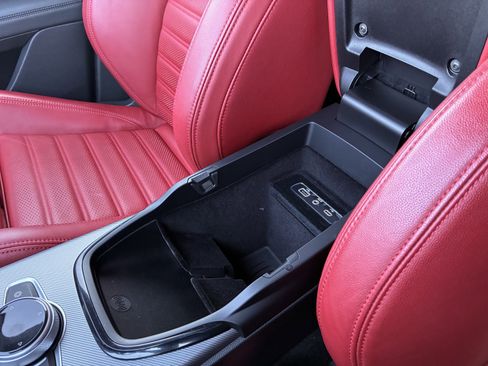 Certified 2024 Alfa Romeo Stelvio Veloce image 21