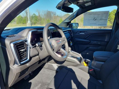 New 2026 GMC Canyon Elevation image 10