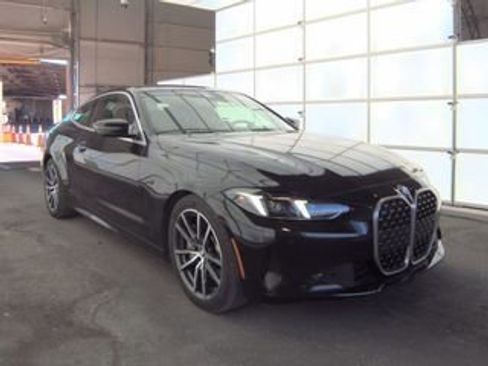 Used 2025 BMW 430i Coupe w/ Premium Package image 8