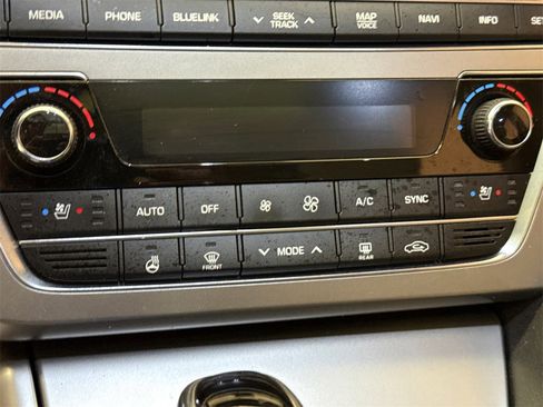 Used 2015 Hyundai Sonata Limited w/ Option Group 06 image 29