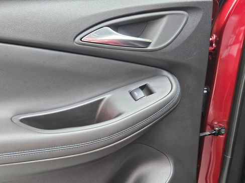 Used 2025 Buick Encore GX Sport Touring w/ Comfort Package image 23