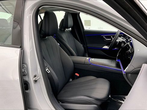 Used 2026 Mercedes-Benz E 350 Sedan image 6