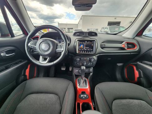 Used 2021 Jeep Renegade Trailhawk AWD/4WD image 15