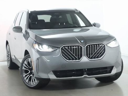 Used 2026 BMW X3 xDrive30i w/ Convenience Package AWD/4WD image 2