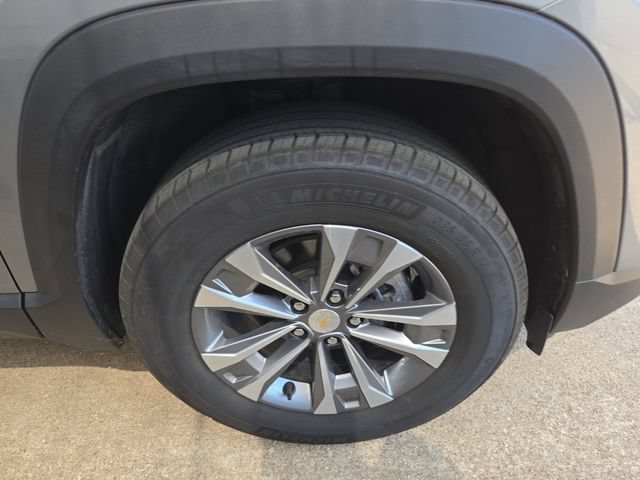 Used 2025 Chevrolet Equinox LT AWD/4WD image 4