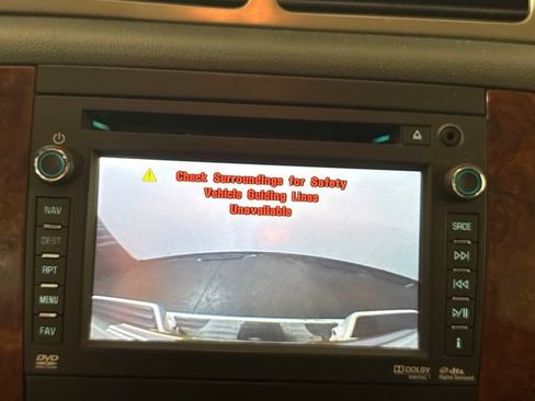 Used 2013 Chevrolet Avalanche LTZ AWD/4WD image 20