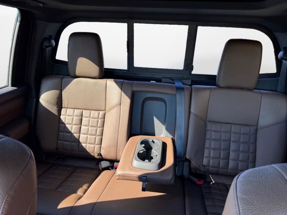 Used 2023 Nissan Titan Platinum Reserve w/ Moonroof Package AWD/4WD image 12