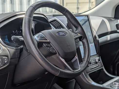 Certified 2021 Ford Edge Titanium FWD image 24