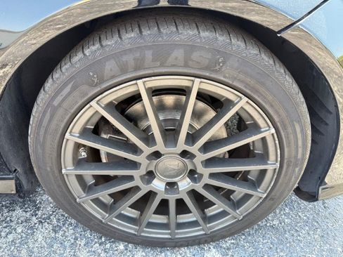 Used 2013 Mercedes-Benz C 250 Sedan image 5