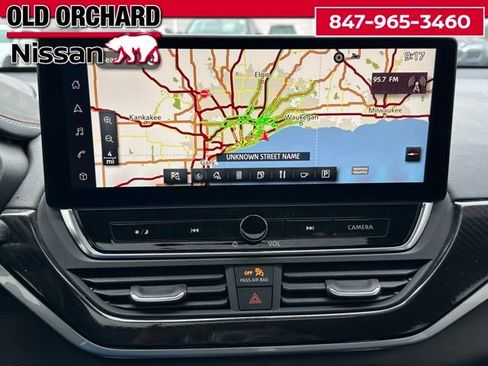 Used 2024 Nissan Altima 2.5 SR w/ SR Premium Package image 16