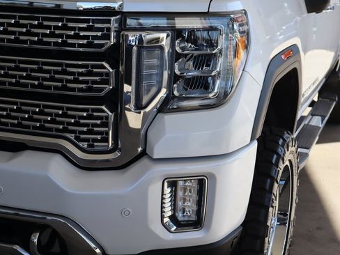 Used 2022 GMC Sierra 2500 Denali image 10
