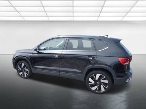 Used 2024 Volkswagen Taos SEL image 4