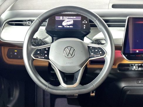 Certified 2025 Volkswagen ID. Buzz Pro S RWD image 15