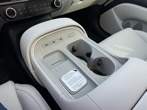 New 2026 Hyundai Palisade Calligraphy AWD/4WD image 16